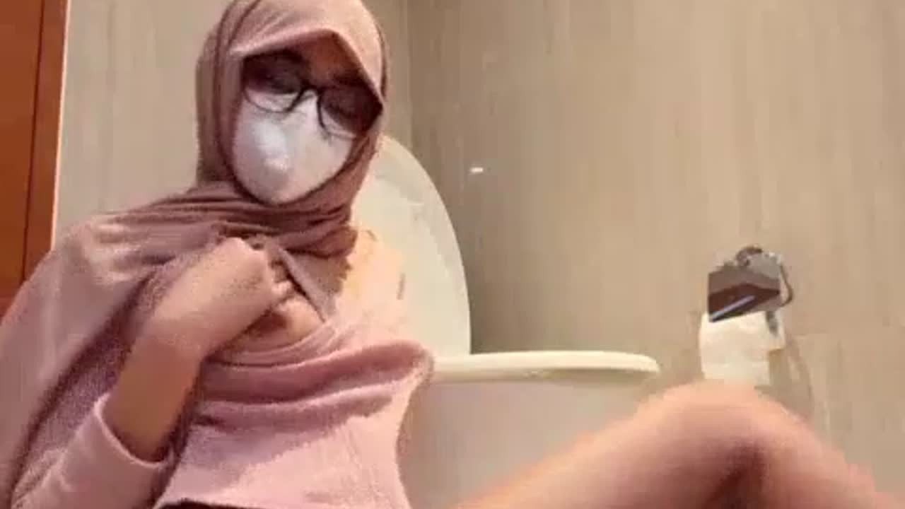 Watch Syalifah Leak Nude Onlyfans Porngw